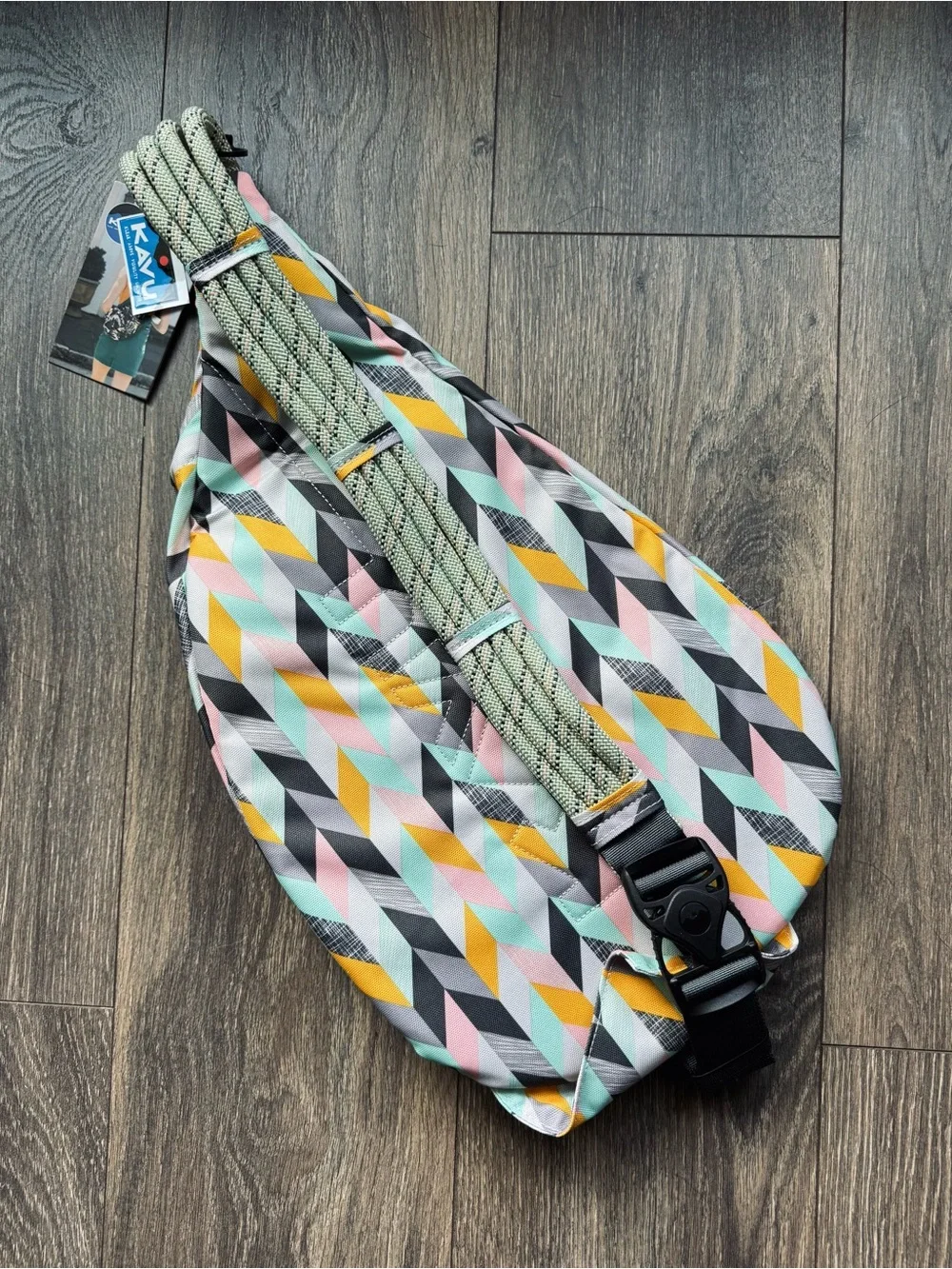 Kavu Rope Sling Chevron Sketch Sling Bag/ Backpack Brand New With Tags